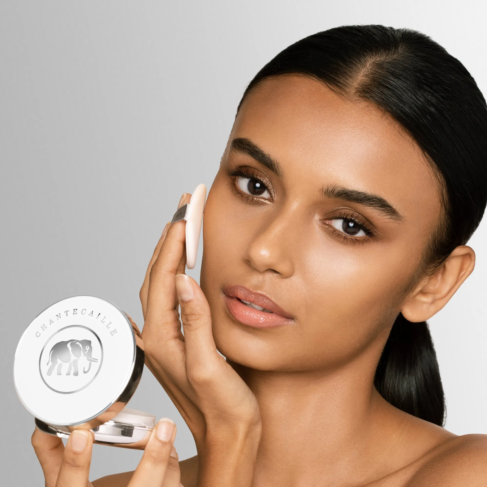 Future Skin Cushion Foundation Chantecaille