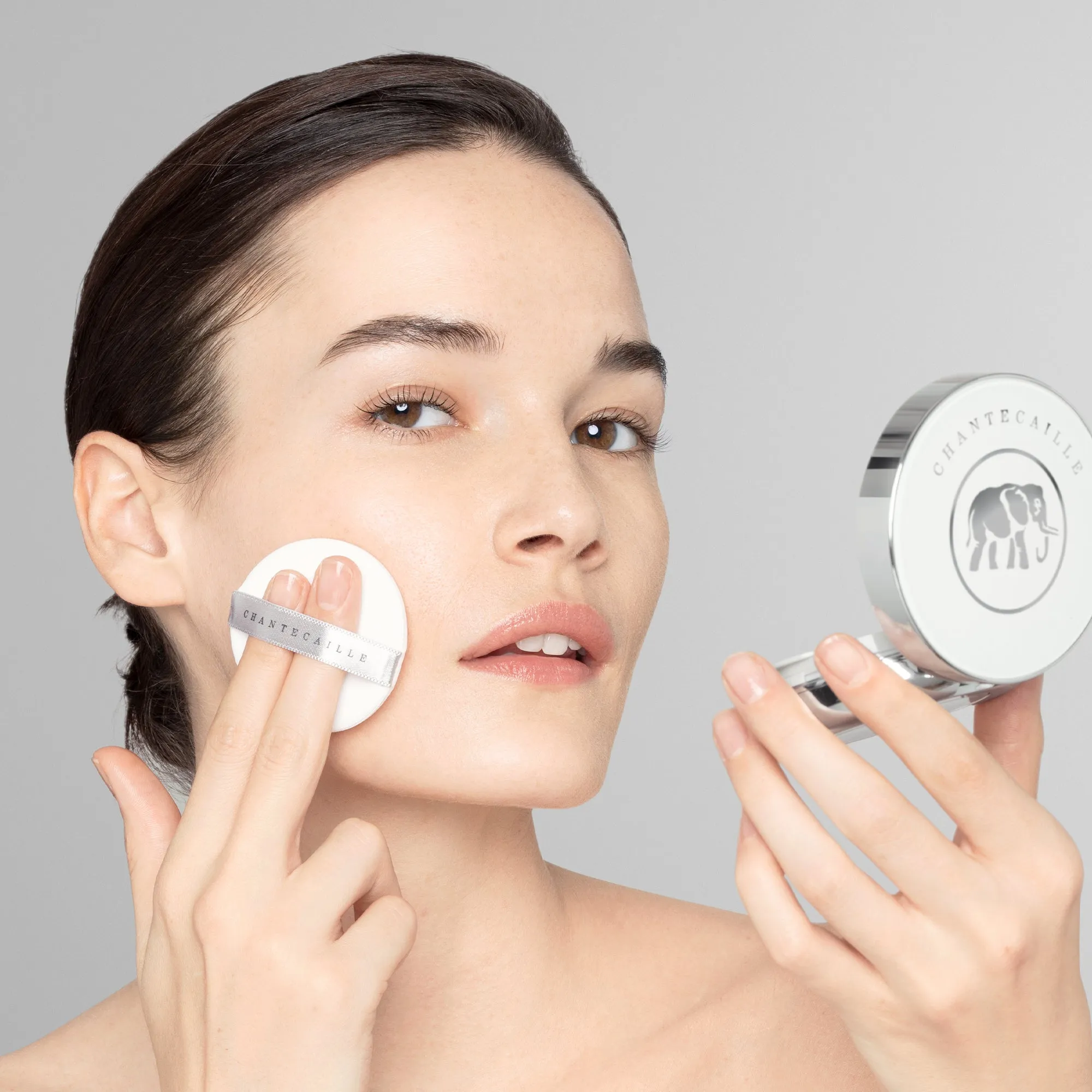 Future Skin Cushion Foundation Chantecaille