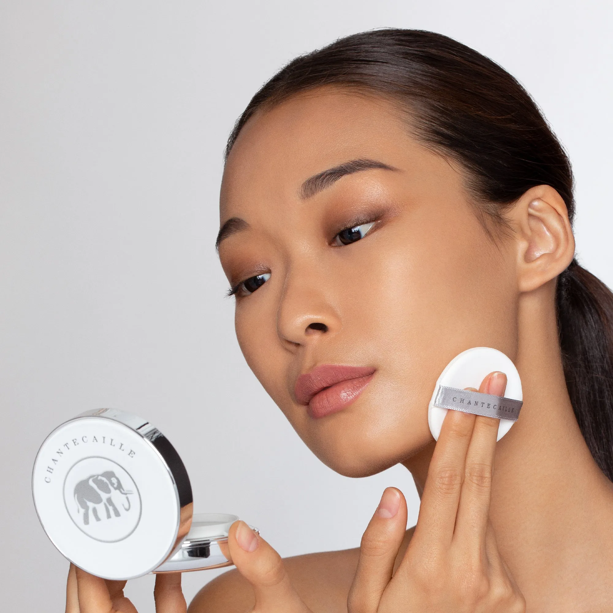 Future Skin Cushion Foundation Chantecaille
