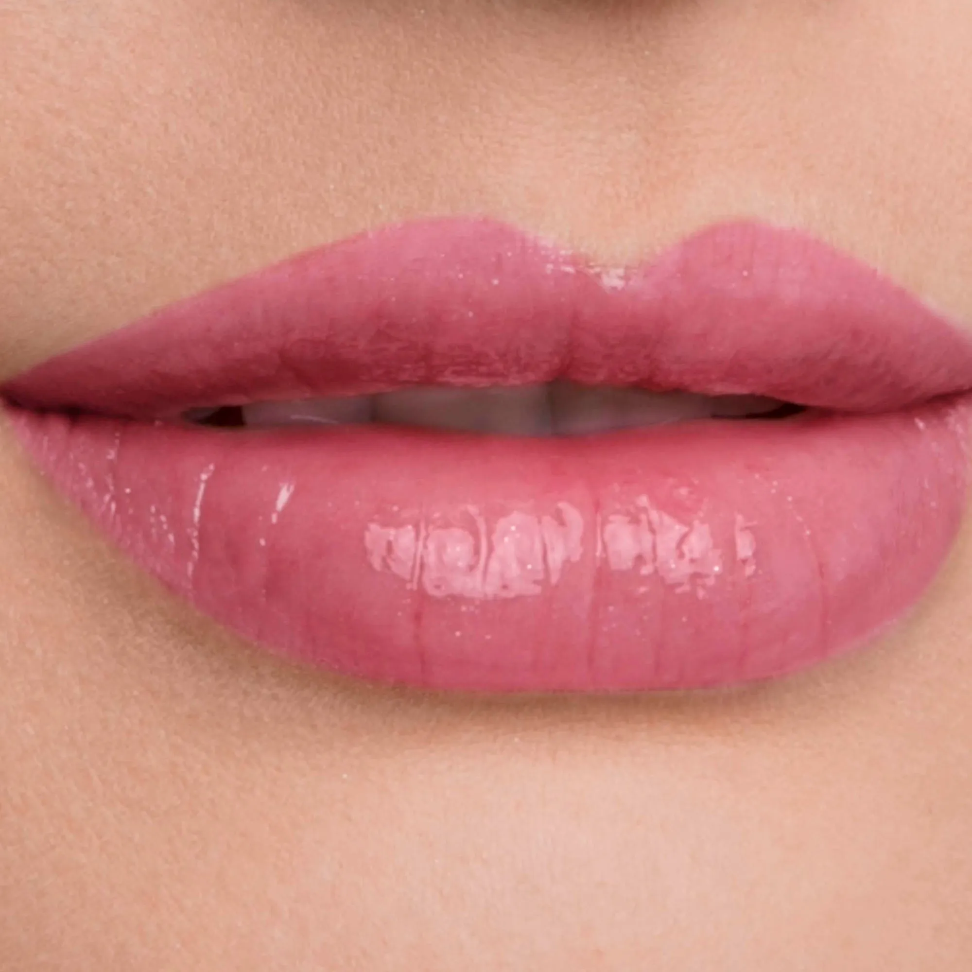 Lip Veil - Supporting Space for Giants Chantecaille