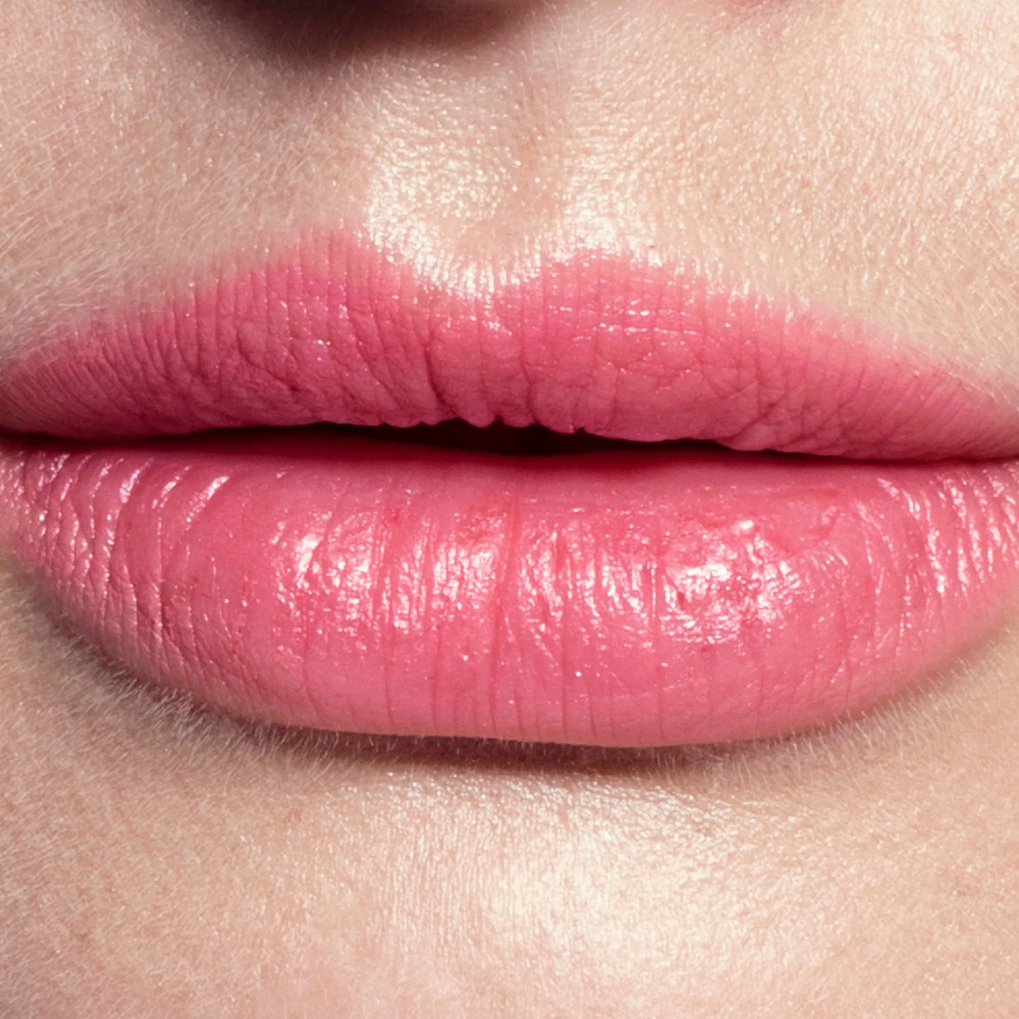 Lip Veil - Supporting Space for Giants Chantecaille