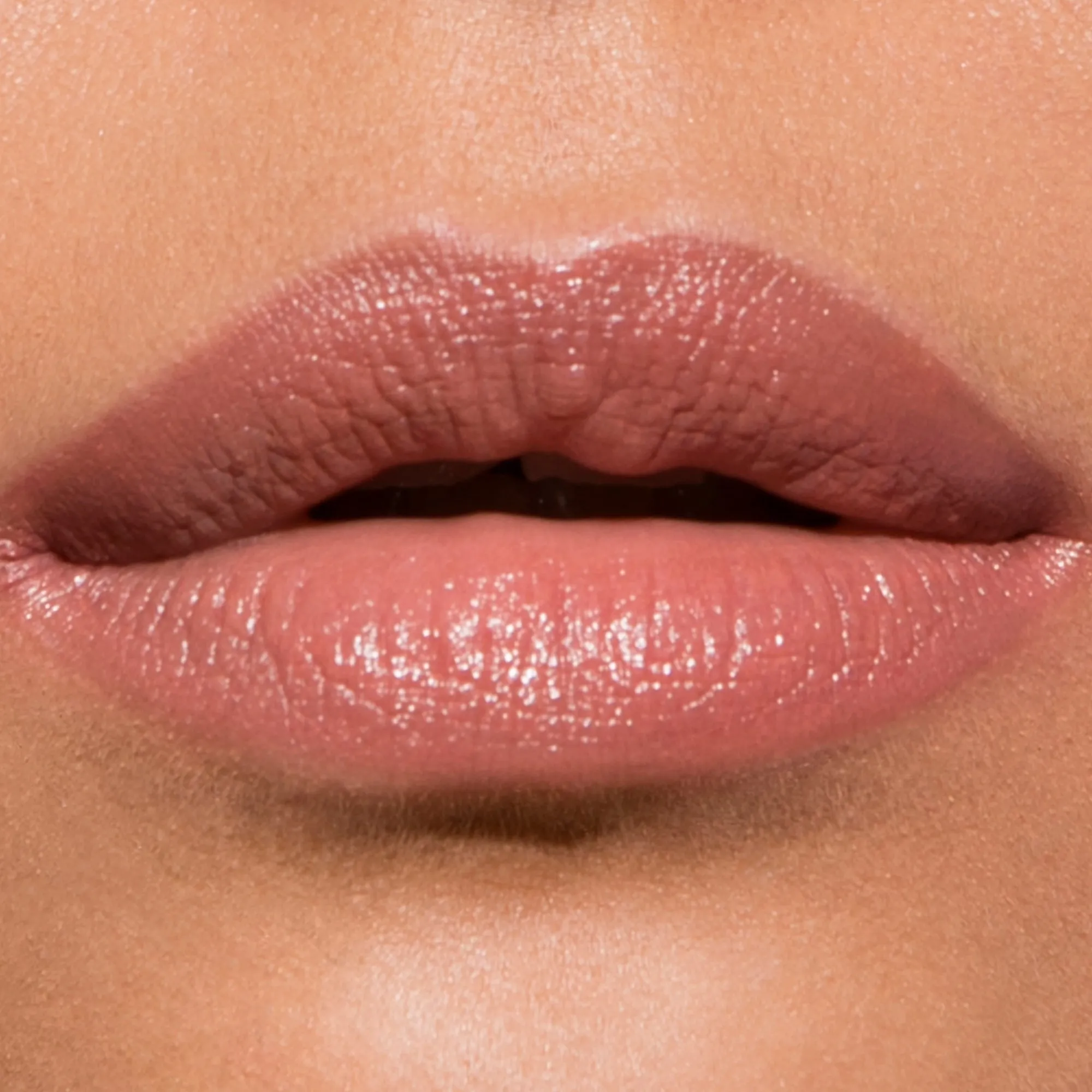 Lip Veil - Supporting Space for Giants Chantecaille