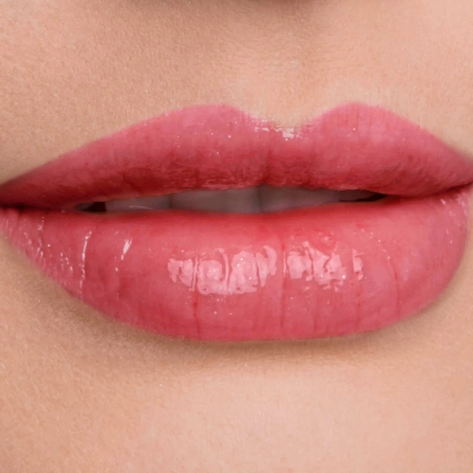 Lip Veil - Supporting Space for Giants Chantecaille