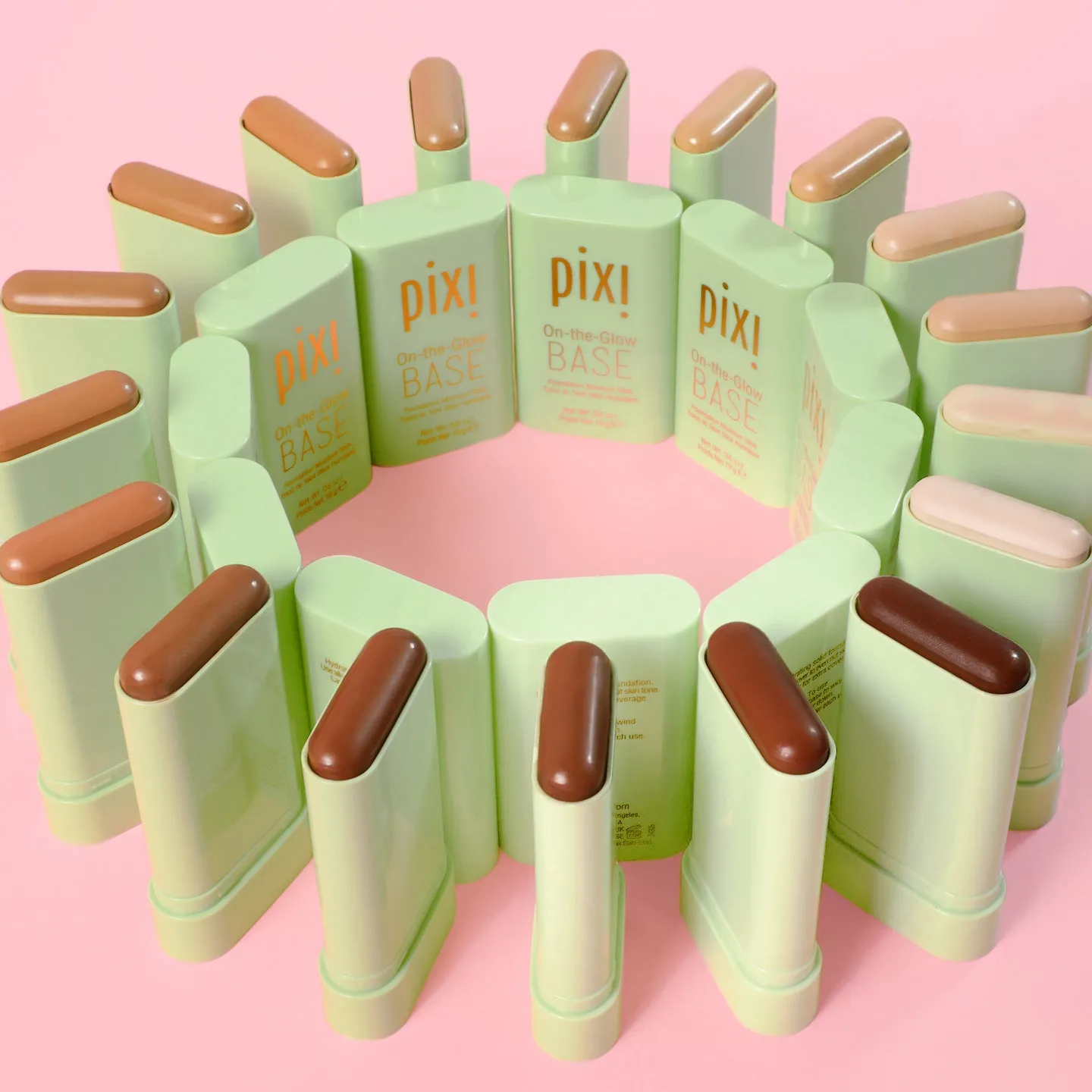 On-the-Glow BASE Pixi Beauty