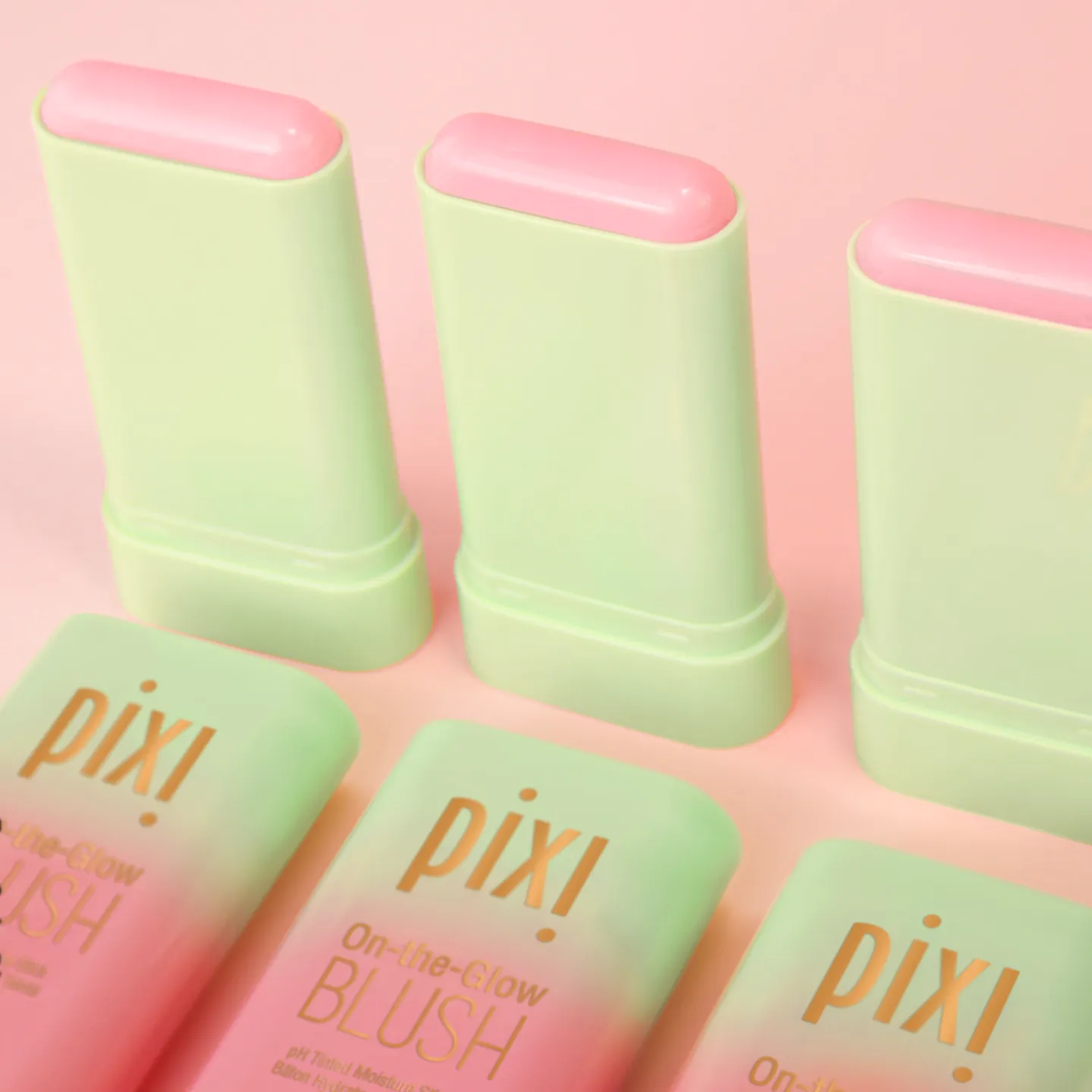 On-the-Glow Blush CheekTone Pixi Beauty