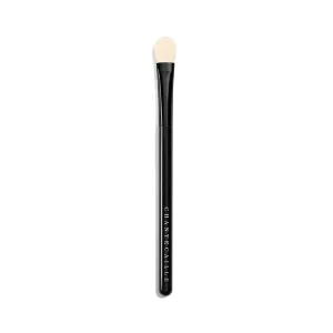 Shade and Sweep Eye Brush Chantecaille